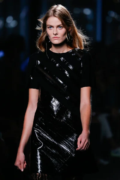 Look 72